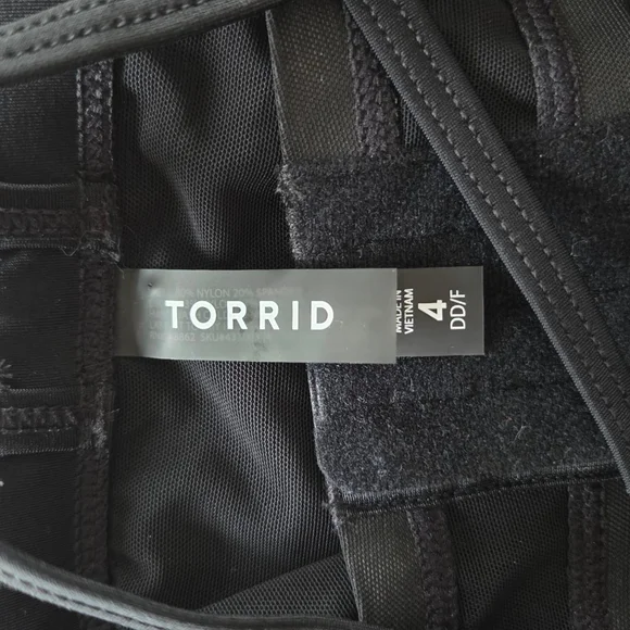 NWT Torrid 4X Black Slim Fix Underwire Strappy Back One Piece Swimsuit Slimming - Picture 7 of 12